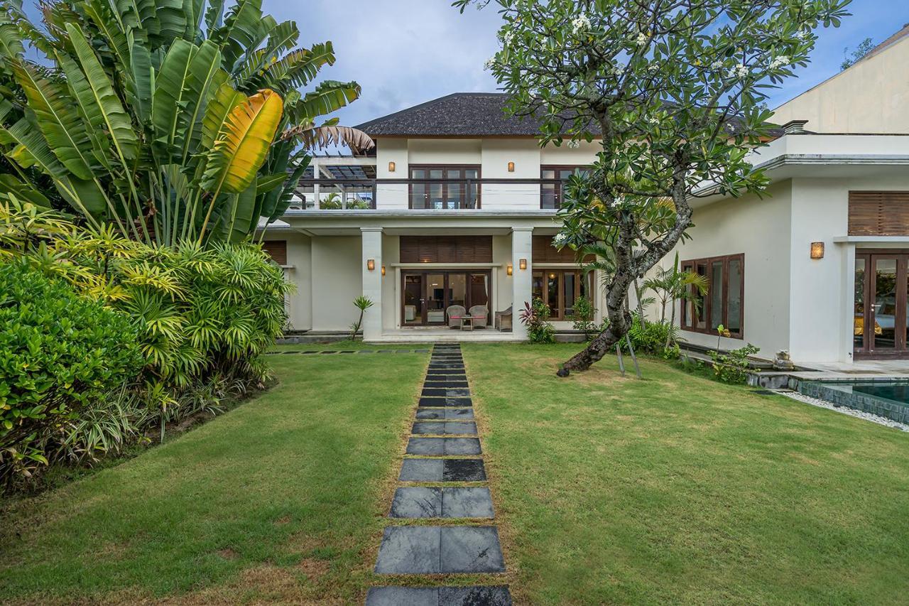 Bali Villa Lotus Семіньяк Екстер'єр фото