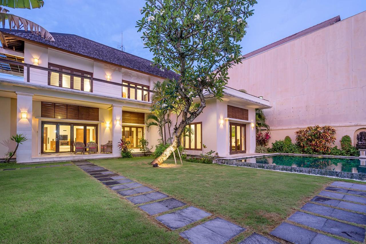 Bali Villa Lotus Семіньяк Екстер'єр фото