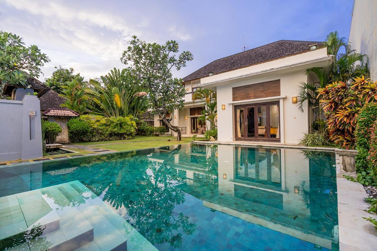 Bali Villa Lotus Семіньяк Екстер'єр фото