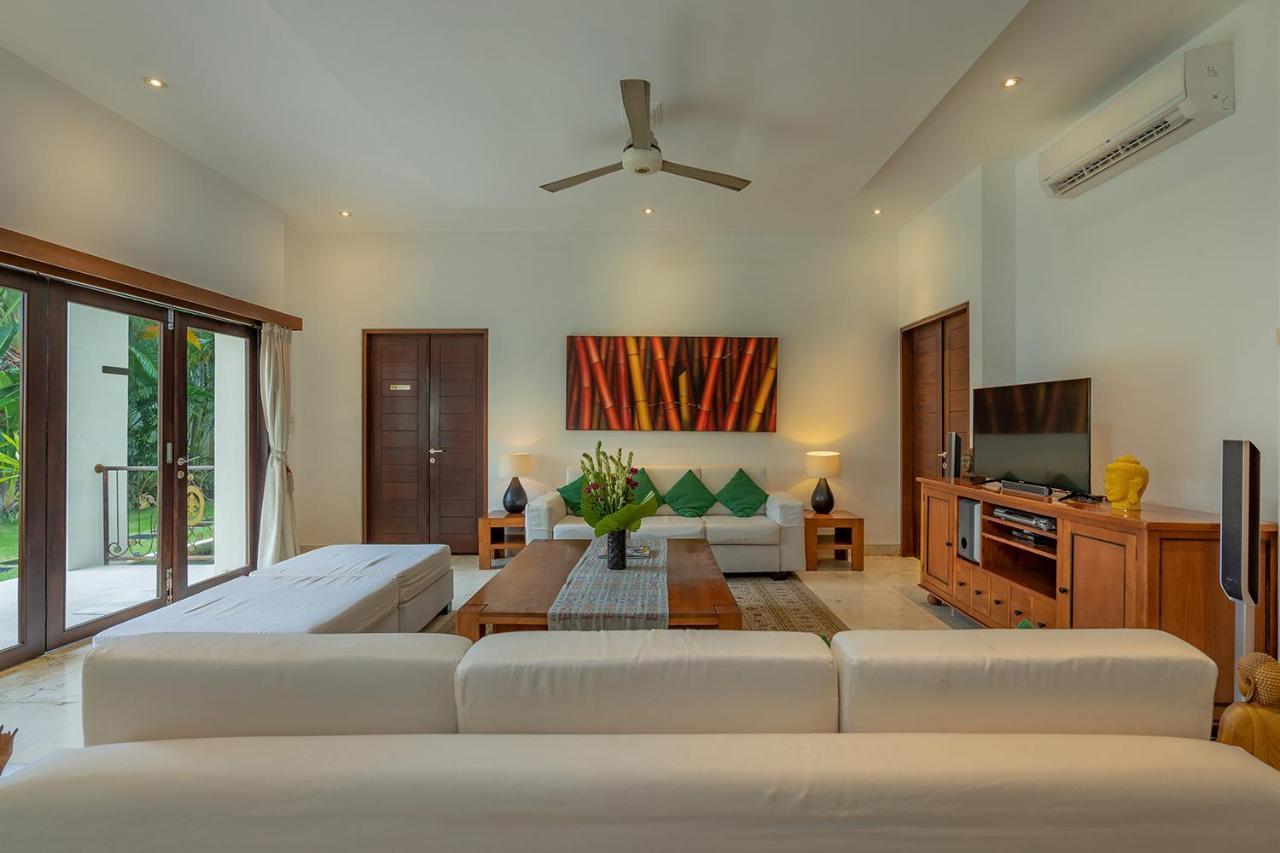 Bali Villa Lotus Семіньяк Екстер'єр фото