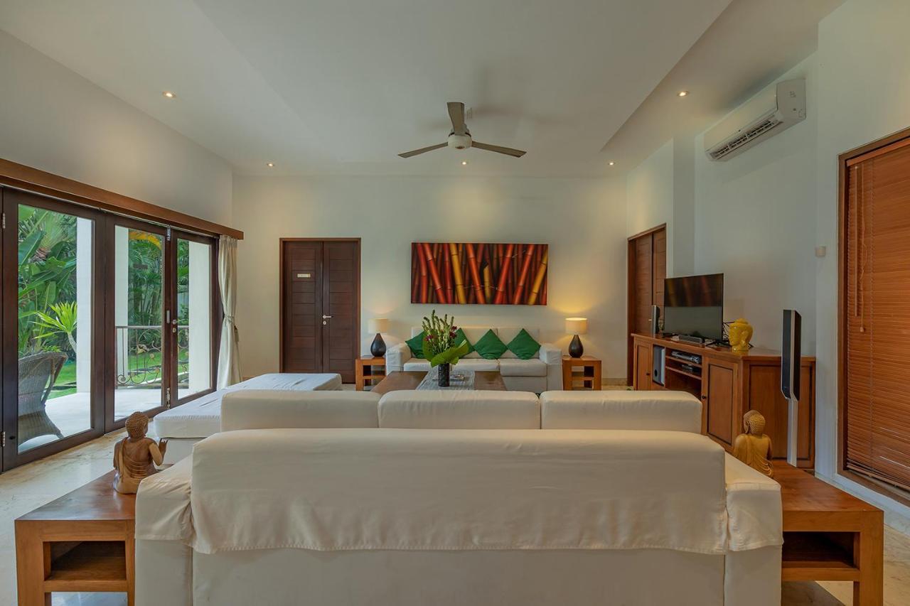Bali Villa Lotus Семіньяк Екстер'єр фото